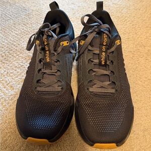 Men's while on earth Move trainer (Matt Frazier addition)